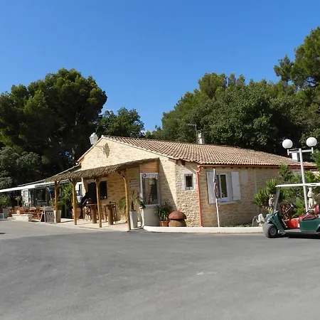 La Montagne 4* Sorgues